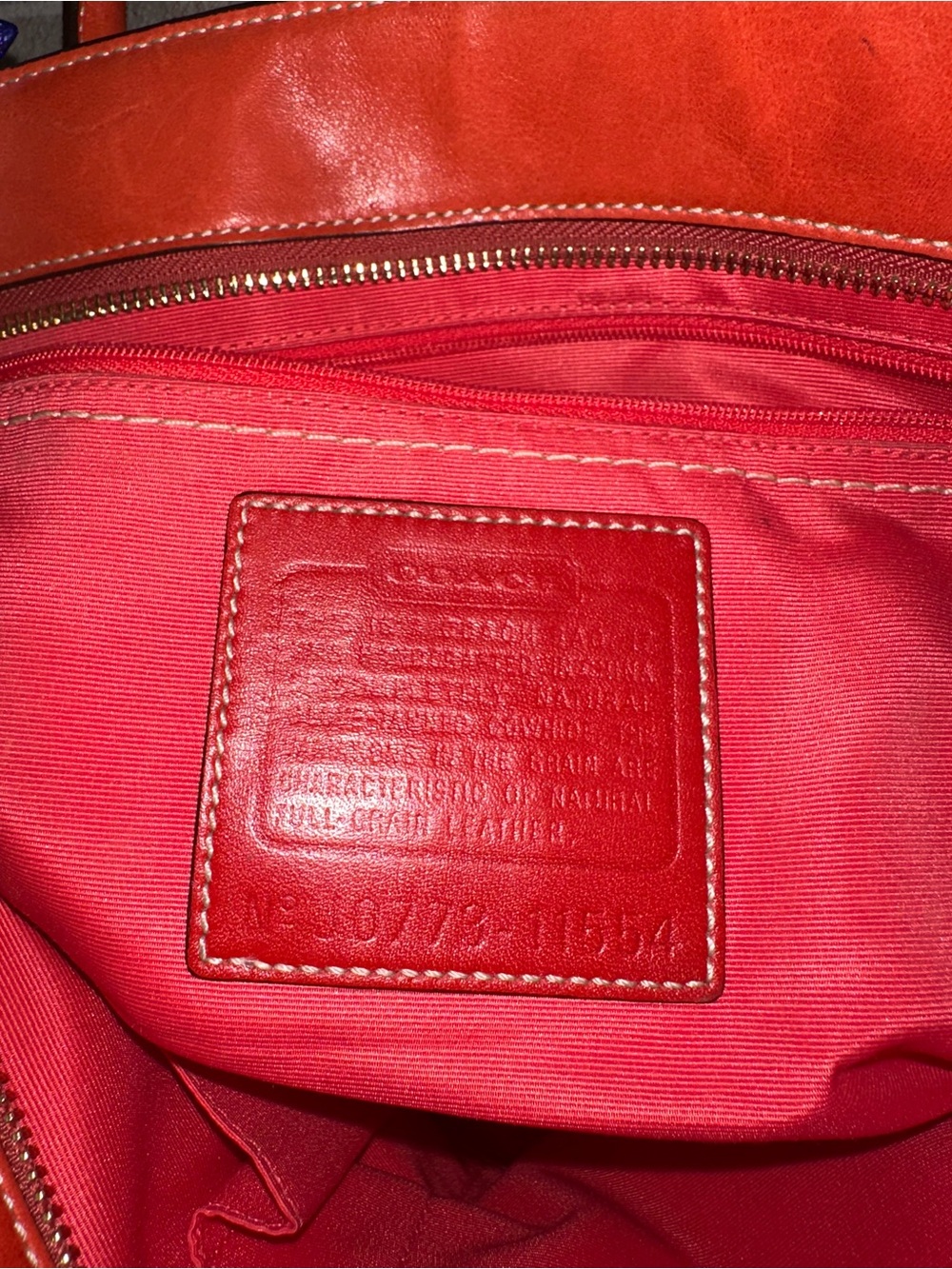 Coach Leather Hampton Shoulder Bag with Gold Turnlock - Picture 5 of 7